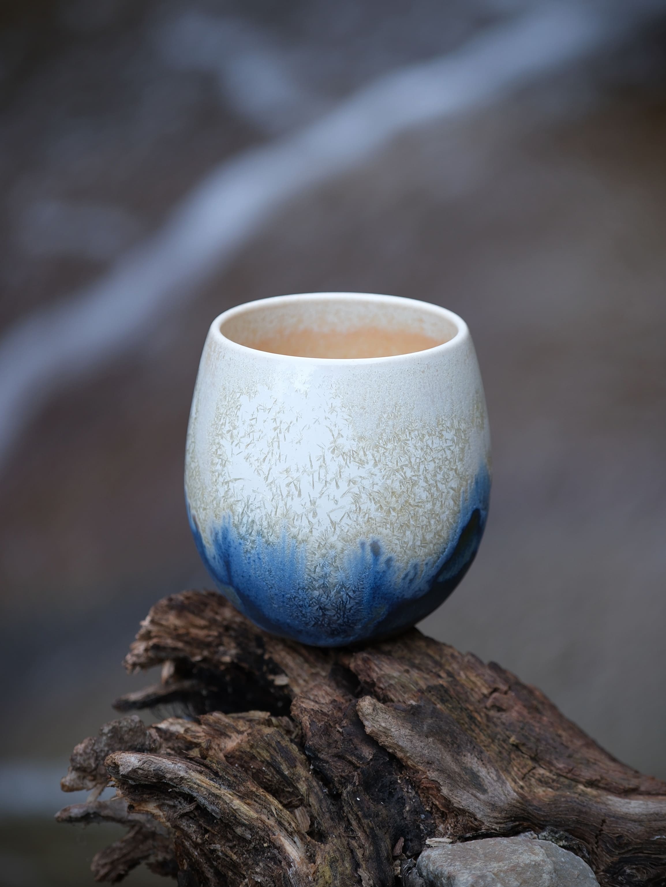 YANJUNKLIN - Handcrafted Egg-Shaped Cup