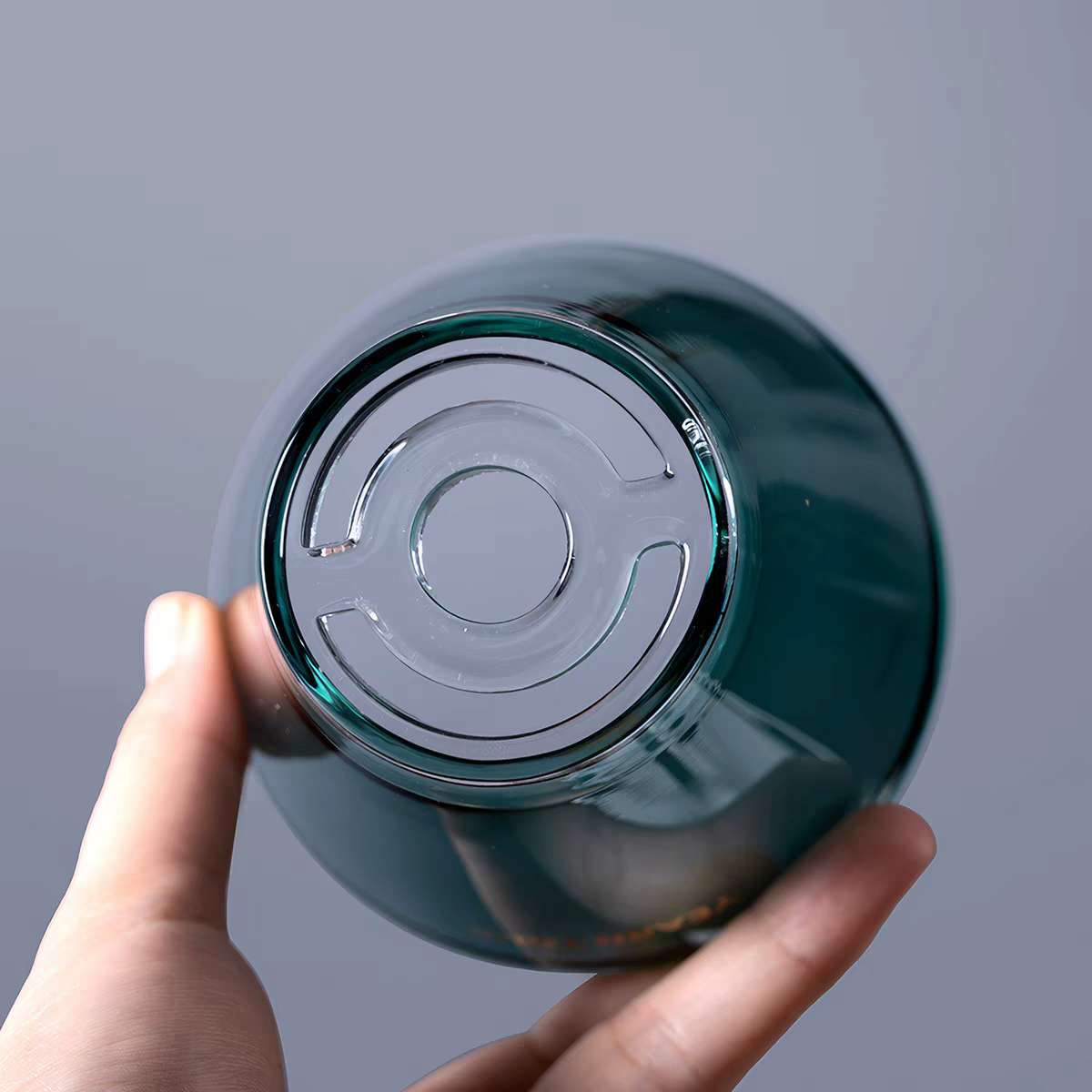Yearn Tour Stella Neutron Glass Dripper